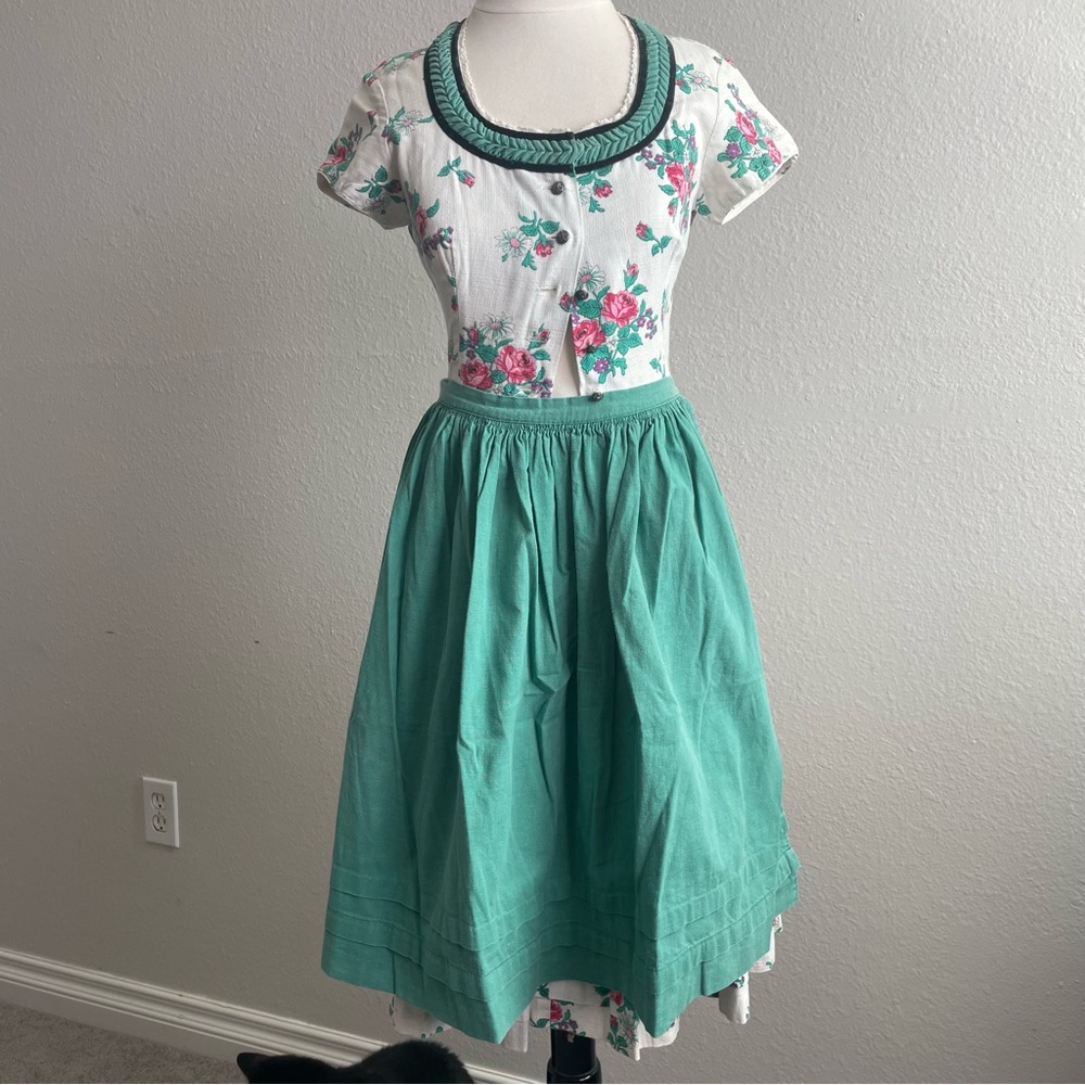 1950s Vintage Floral Dress